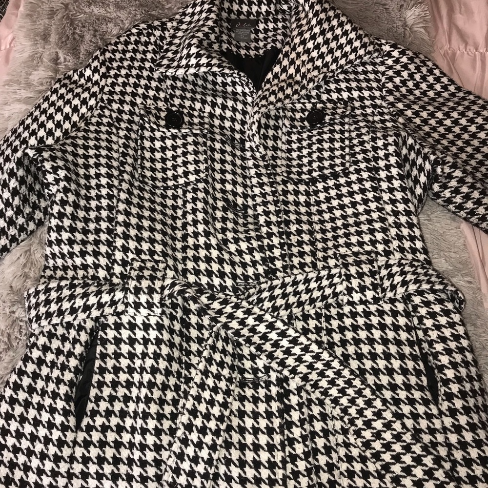 Classic Tie Coat